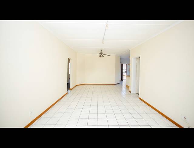 3 BEDROOM TOWNHOUSE FOR SALE IN BEACON BAY